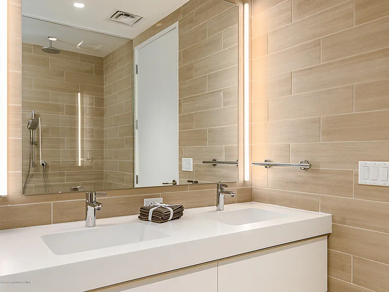 601 Heck St #207 — Photo 24