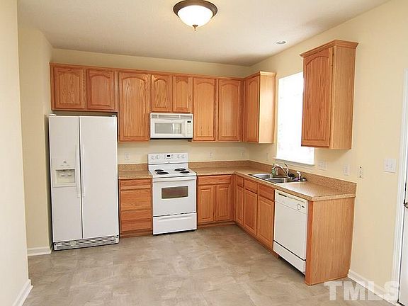 3rd image of 1101 Montreux Dr