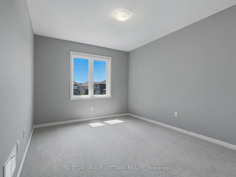 196 Jardiniere St — Photo 17