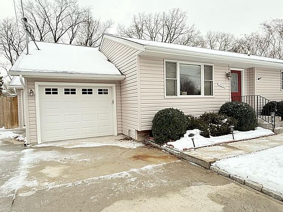 3rd image of 14943 Greymont Dr