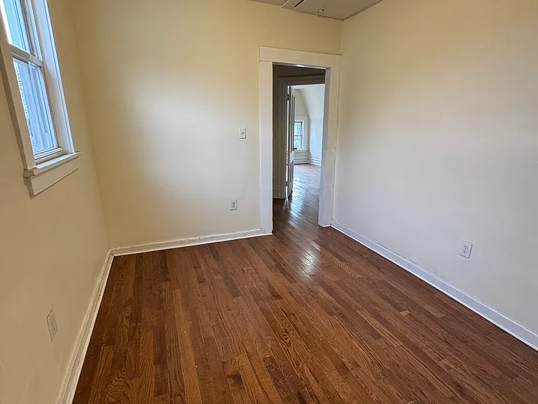 133 Seymour Ave #3 — Photo 6