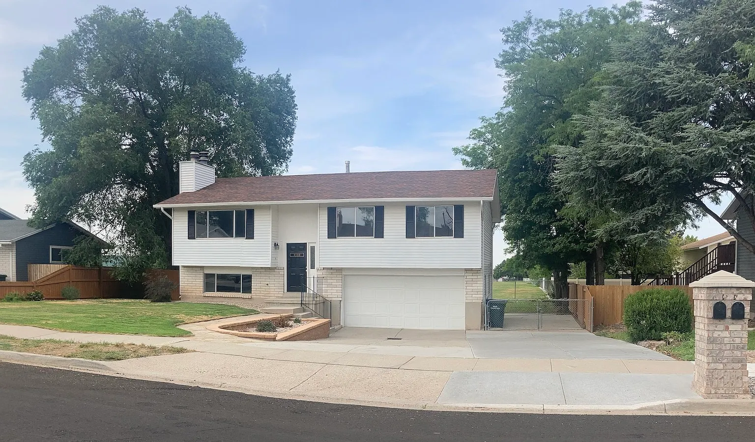 4 bed, 2.5 bath, 1706 sqft, $2,500 — Photo 1