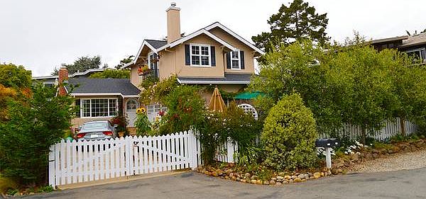 1st image of 121 Farley Dr