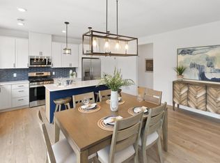 13594 Hollybrook Dr, Apple Valley, MN 55124