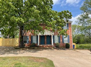 2490 Tyler St #2, Conway, AR 72034