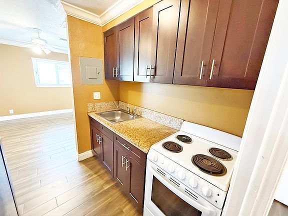 3rd image of 95 NW 39th St #11405256