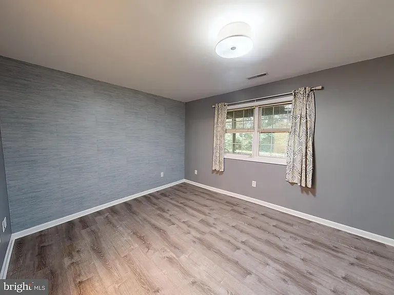 763 Oakwood Ave — Photo 19