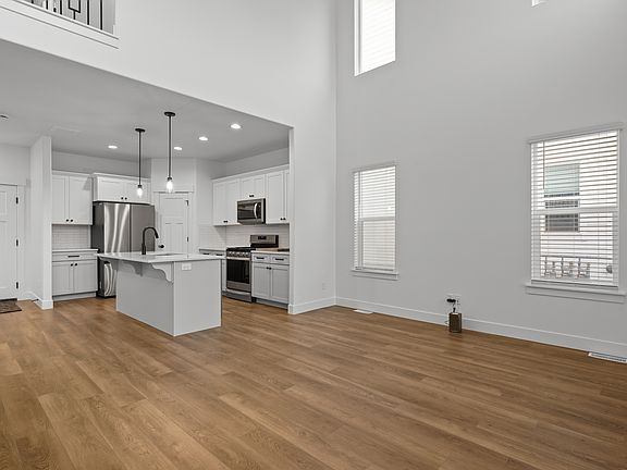 5th image of 716 N Banner Dr #285