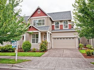 1015 SE Roundelay St, Hillsboro, OR 97123