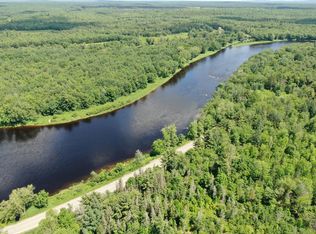 10 River Rd, Howland, ME 04448