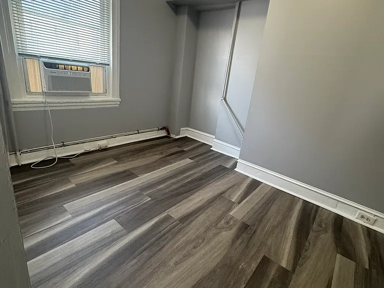 734 S 20th St #2F — Photo 10