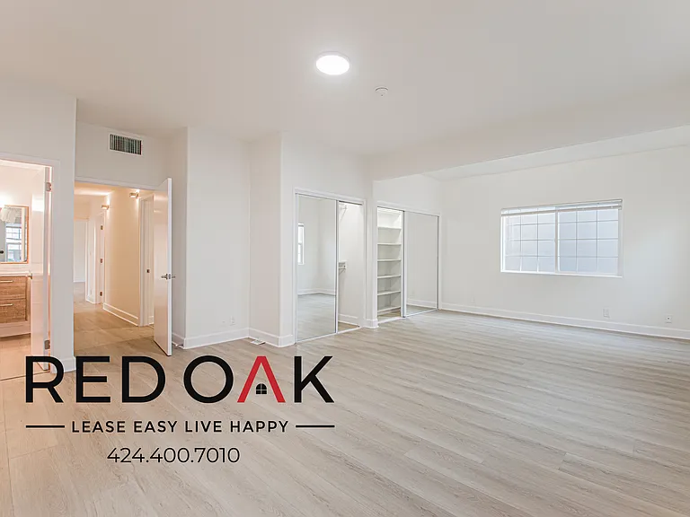 317 S Hamel Rd #C — Photo 4