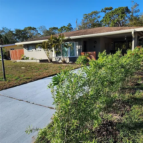 3925 Omega Ln Photo 1