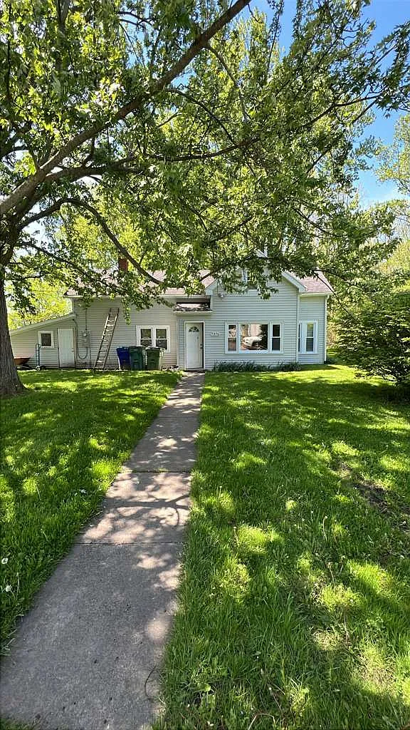 2 bed, 948 sqft, $1,650 — Photo 1