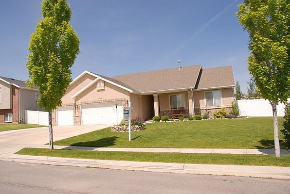 1st image of 9582 S Wood Park Ln