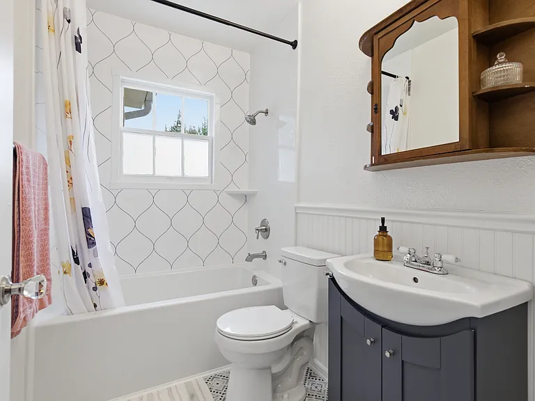 1108 W Jessamine St — Photo 10