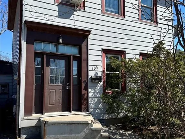 103 West St, Brantford, ON N3T 3E9