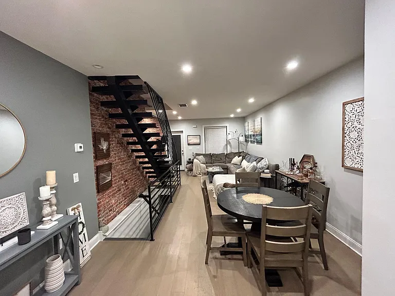 2230 Pierce St — Photo 6
