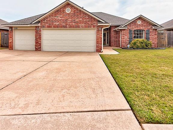 2nd image of 528 Loyd Ln
