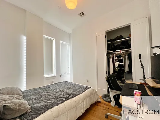 Rented by Hagstrom Management Inc | media 81