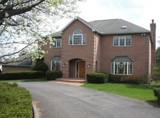 1399 Chestnut Ridge Dr, State College, PA 16803