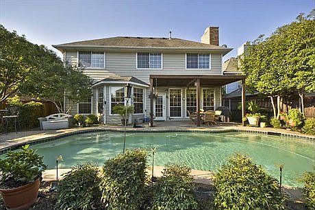 4th image of 315 Riverwalk Ln