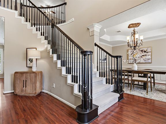 5th image of 3335 Woods Edge Dr