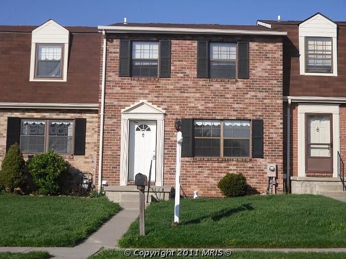 2nd image of 17 Holland Hill Ct