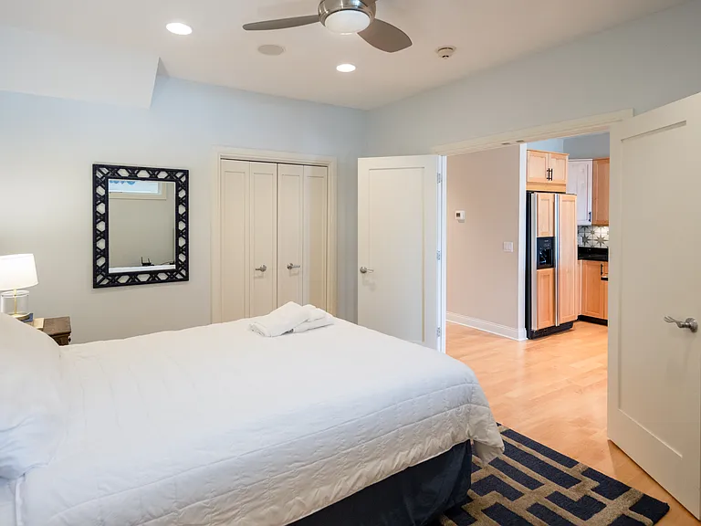 917 W Savidge St #27 — Photo 23