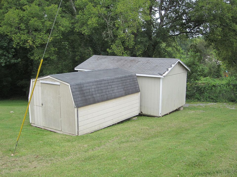 2nd image of 4636 Harsch St