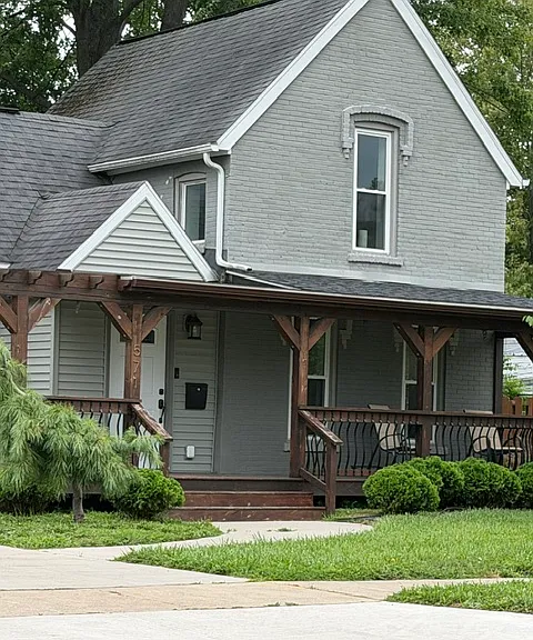 Front porch area