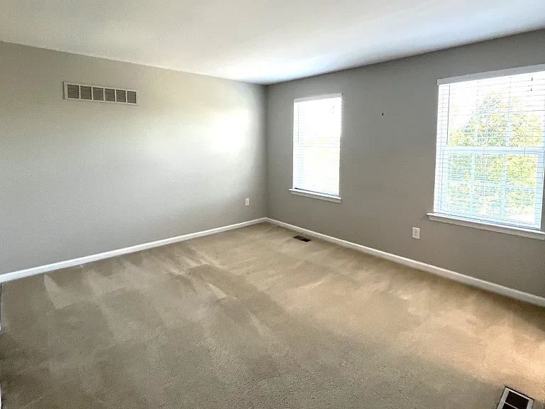 447 Toftrees Dr — Photo 17