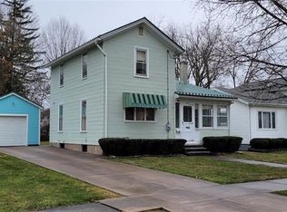 1016 Elm St, Medina, NY 14103