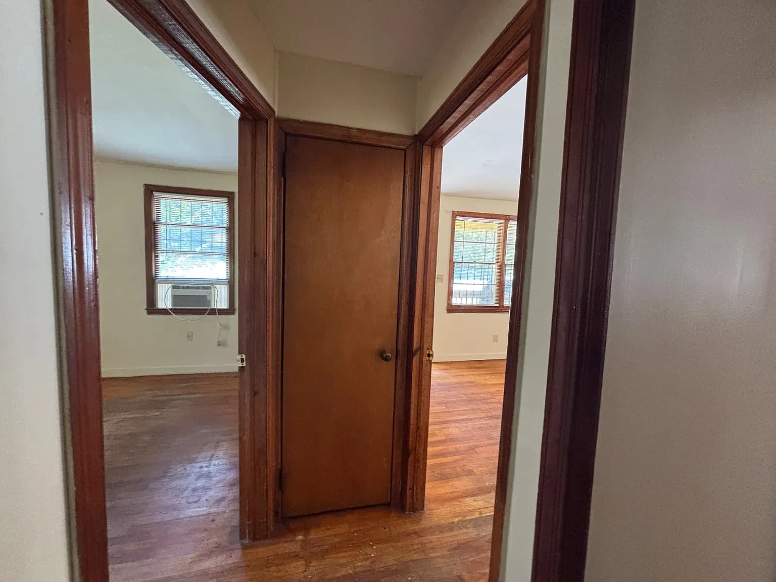 3517 Napier Avenue - 1 — Photo 2