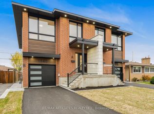 1348 Avenue Q #B, Ottawa, ON K1G 0B6