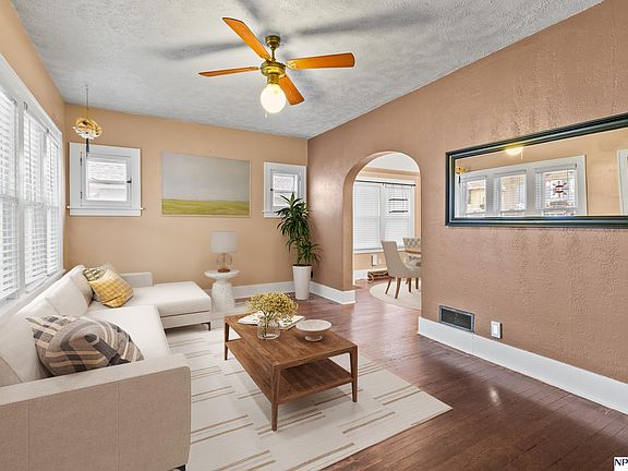 4th image of 2218 S 42nd St