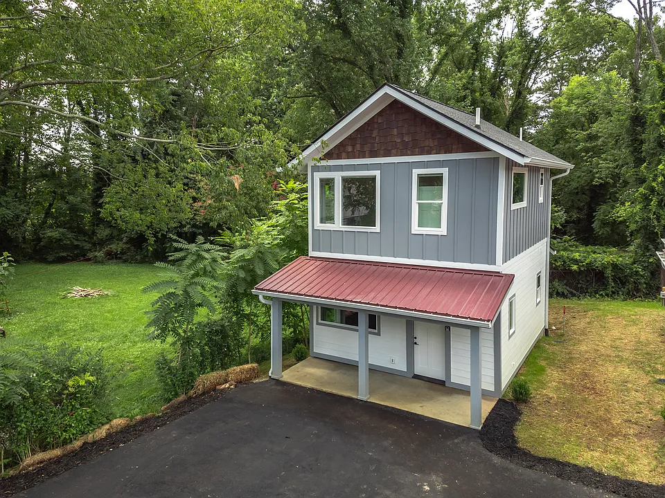 9 City Cove Ln