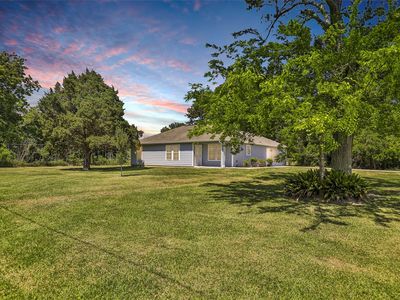 609 Washington St, Anahuac, TX, 77514