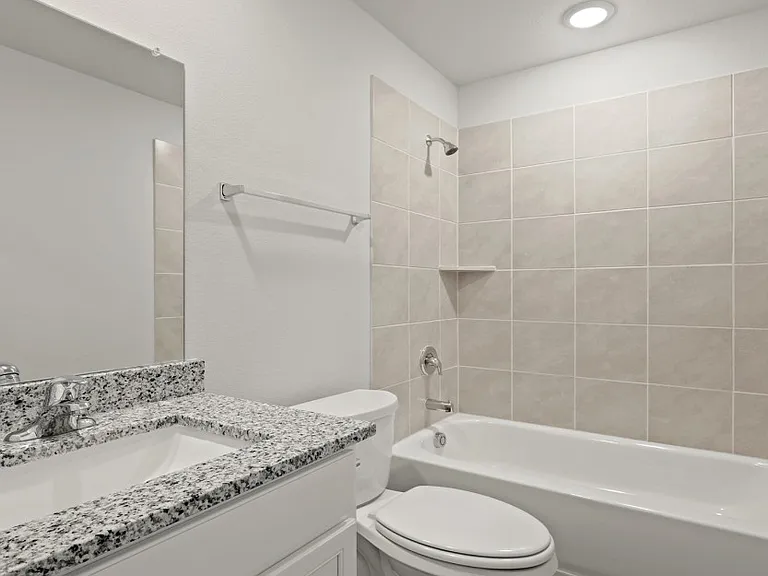 2420 Dahlia Dr — Photo 3