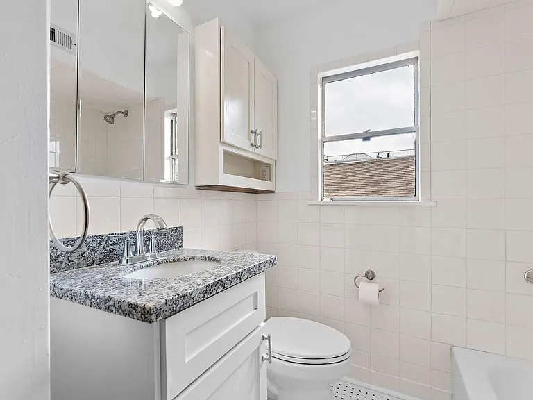 1409 Maryland St #D — Photo 5