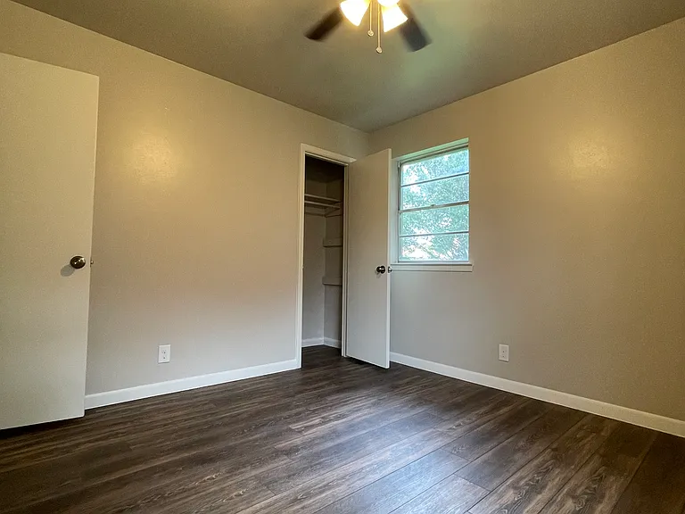 613 E Mustang St — Photo 19