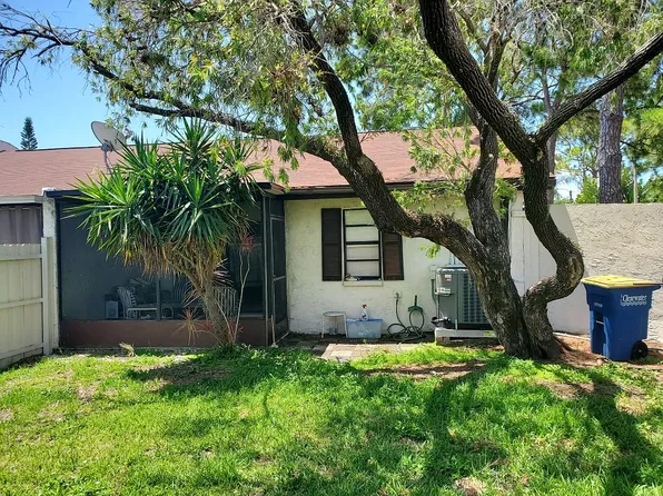 2042 Sunset Grove Ln, Clearwater, FL 33765