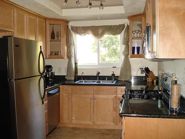 1st image of 5004 Los Morros Way