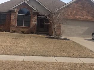 1975 Kenton Trl, Perrysburg, OH 43551
