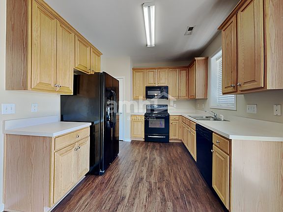 5th image of 5208 Woodhollow Rd
