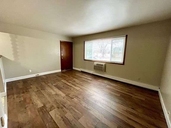 4th image of N114W15518 Sylvan Cir #1