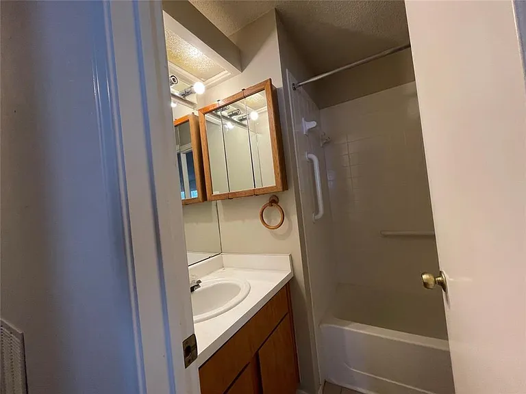 12607 Olympiad Dr — Photo 17