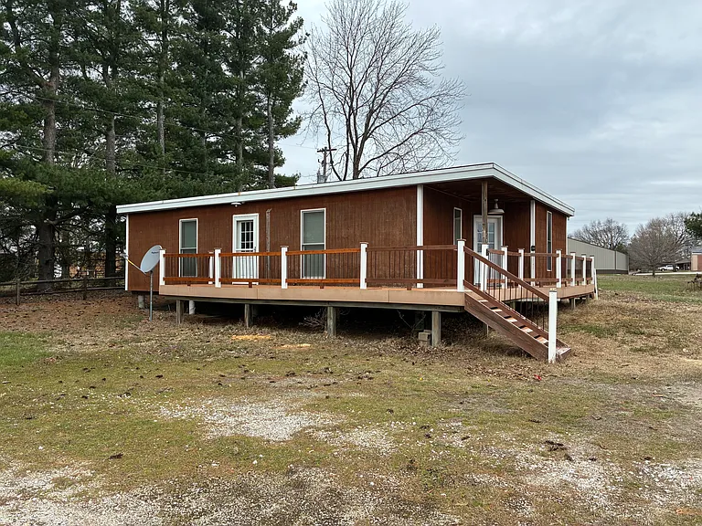 930 State Highway 104 — Photo 1