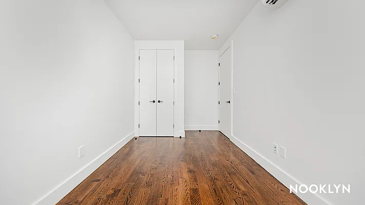 Rented by Nooklyn NYC LLC | media 7