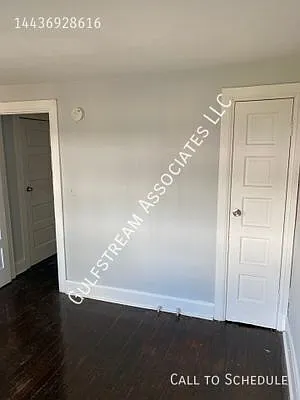 917 N Streeper St — Photo 3